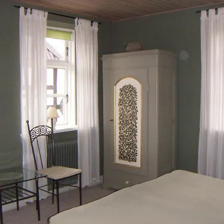 Kvisthoej Bed & Breakfast